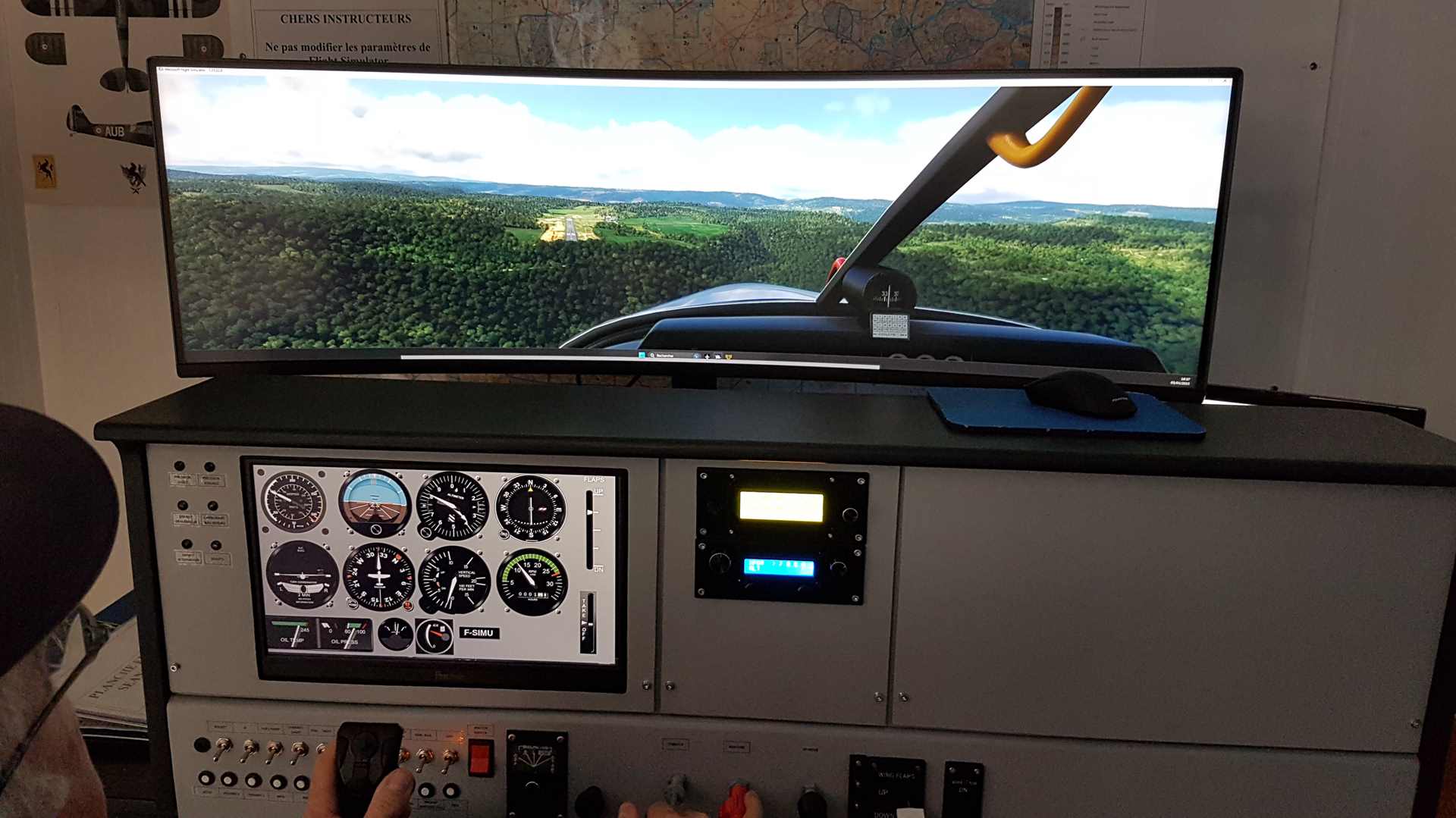 Le simulateur de vol à Montpellier - Aéroclub de Montpellier